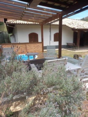 Casa Raízes do Jardim - Rápido Acesso ao Centro de Itaipava